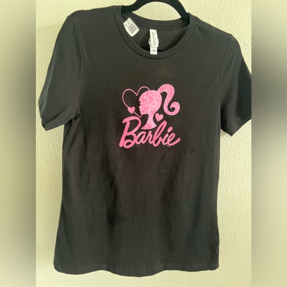 Tops - Barbie core tshirt